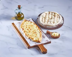 Pita with cheese