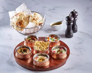 Signature Mezze Platter